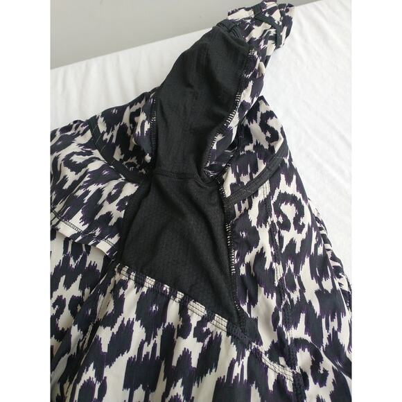 LULULEMON Women's Willpower 1/2 Zip Windbreaker Hooded Jacket Ikat Size 0/2? EUC - Picture 7 of 11
